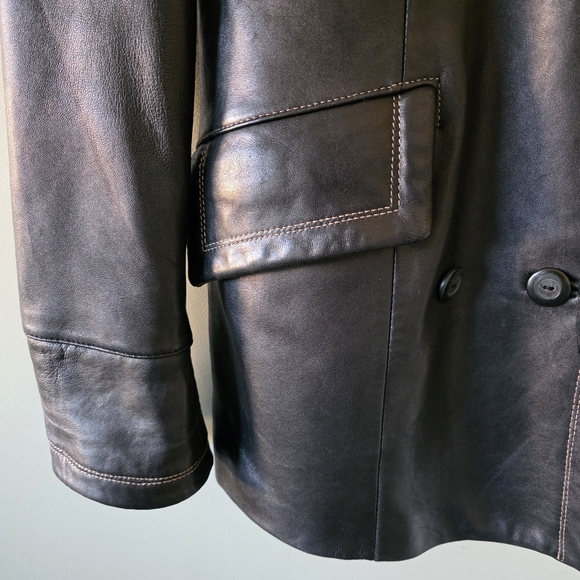 Danier S Vintage 90s Modern Contemporary Mobwife Dark Brown Leather Jacket - Picture 9 of 16